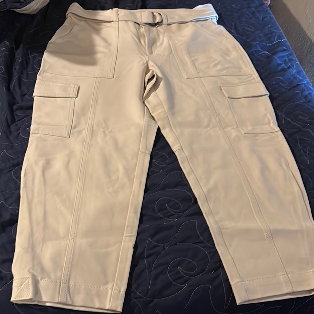 Banana Republic Women's Cream Cropped Cargo Pants